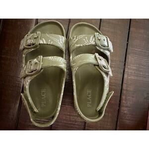 Children’s Place Dino Print Sandals – Size 9